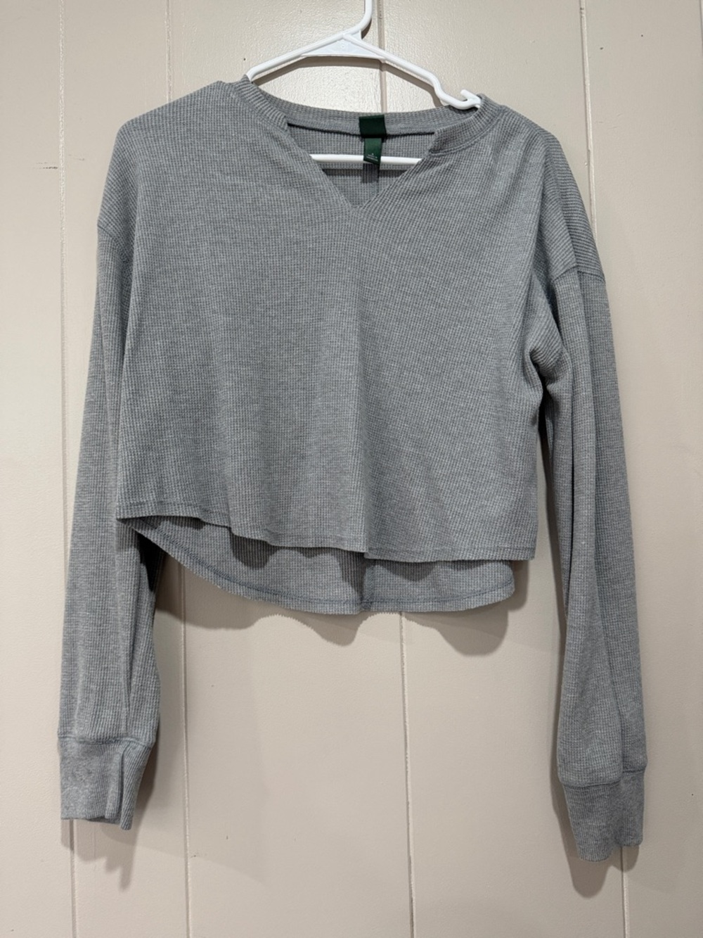 wild fable Heather Gray Cropped Waffle V-Neck Long Sleeve Top